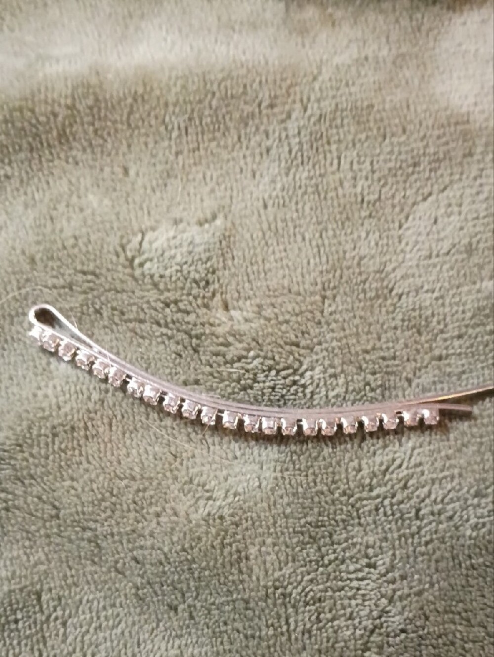 Source Unknown Silver Rhinestone Hair Clip Set - Picture 5 of 5